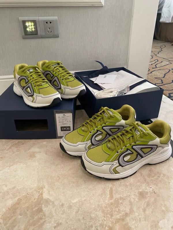 D*OR NEW ARRIVAL B30 Clunky Sneaker