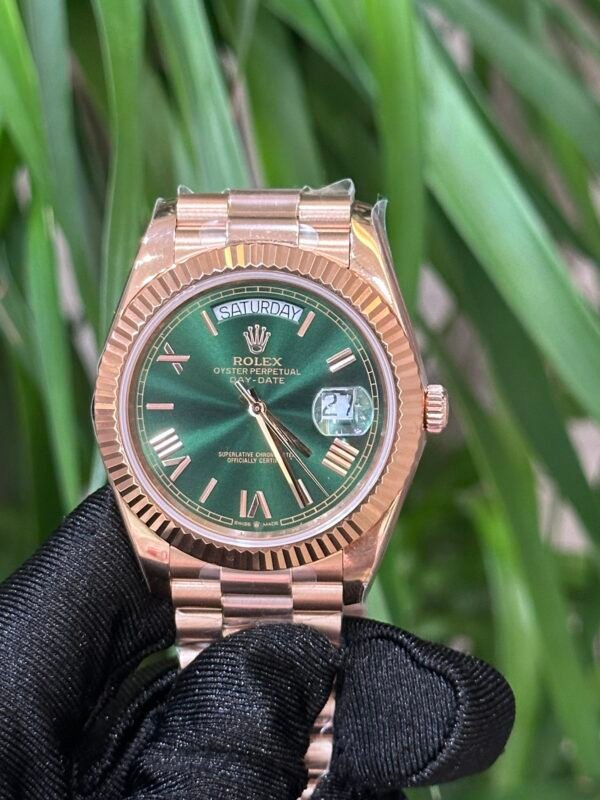 Rolex Submariner Series 40 Men's Watch