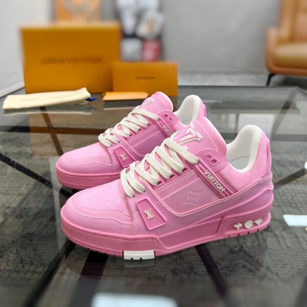 L*V  PINK TRAINER Sneakers