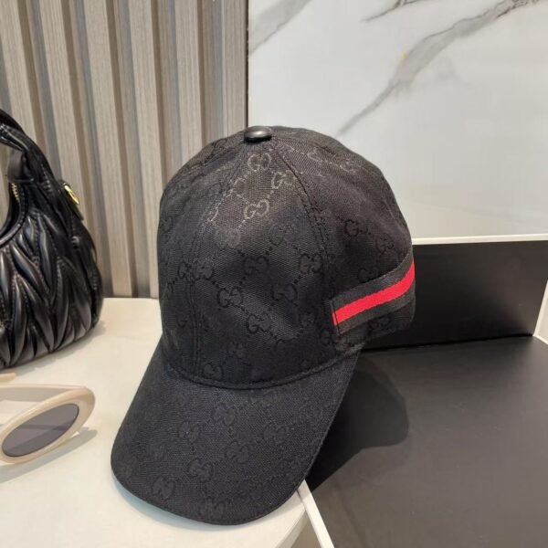 Gucci baseball cap peaked cap hat