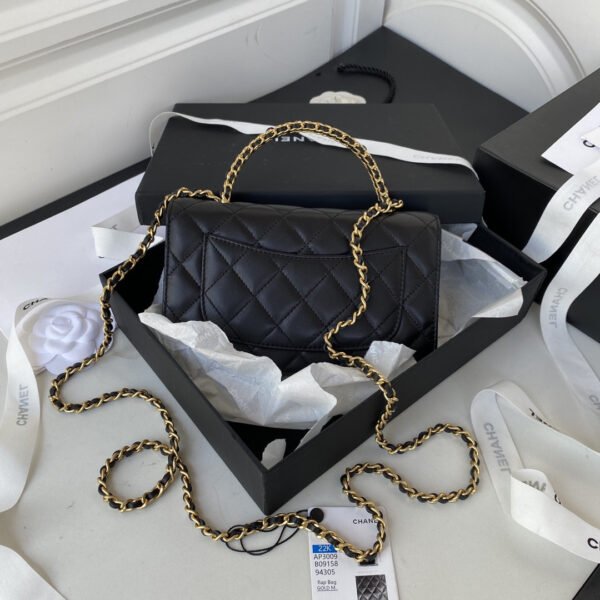 Chanel Wallet On Chain