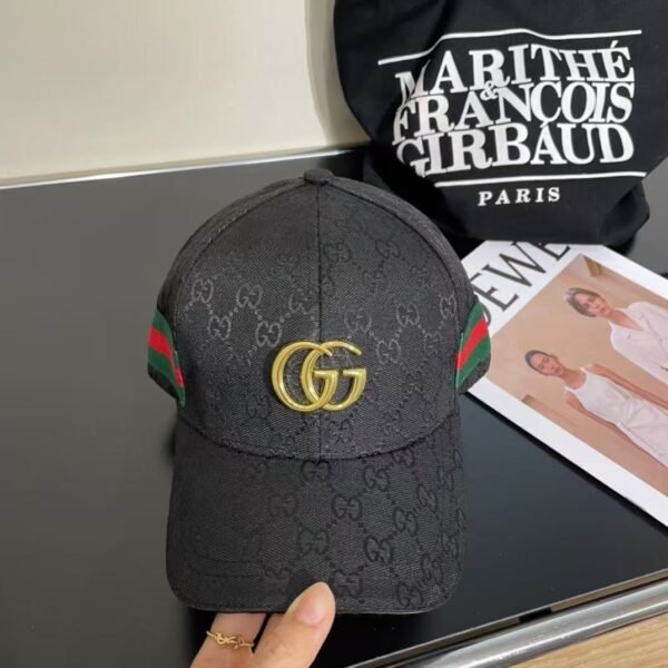 Gucci baseball cap peaked cap hat