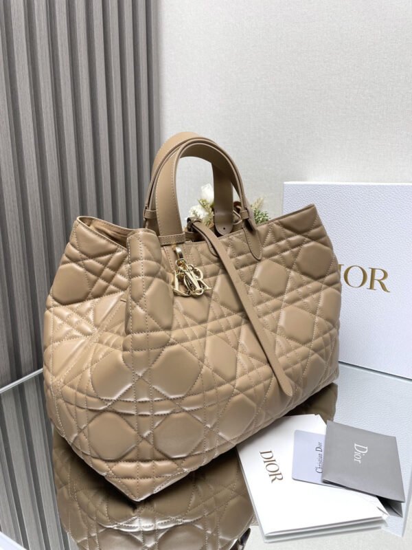 Dior Toujours Bag