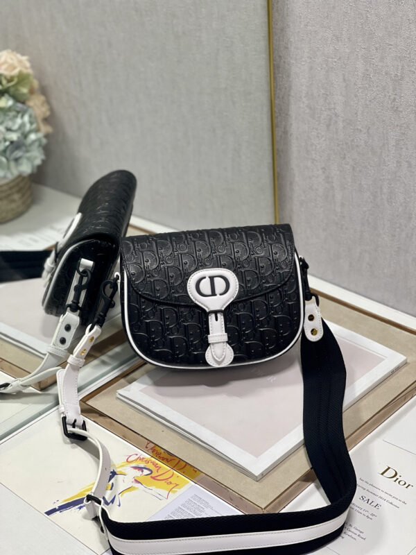 Medium Dior Bobby Bag