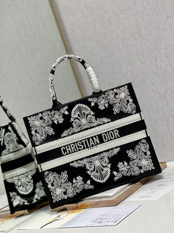 Medium Dior Book Tote