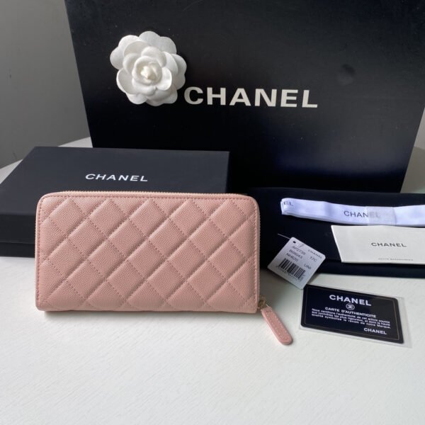 Chanel Zipped Wallet