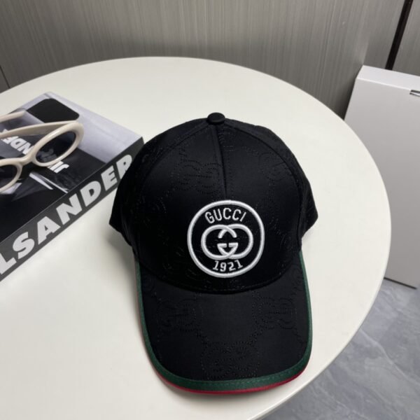 Gucci baseball cap peaked cap hat