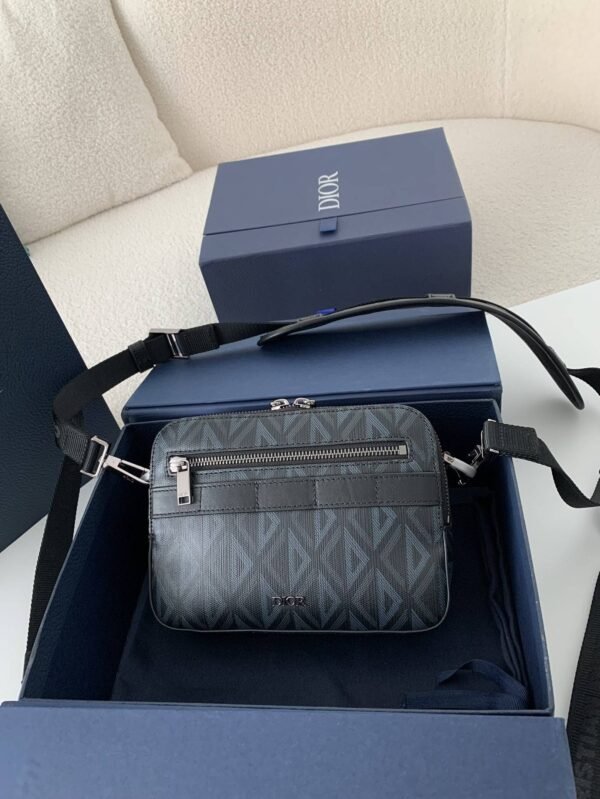 D*OR Men's SAFARI Messenger Bag, Top Quality  Size: 22 * 15 * 6cm