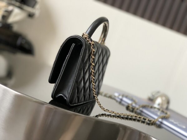 Chanel Wallet On Chain