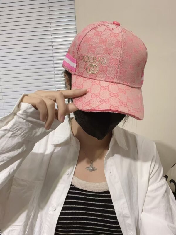 Gucci baseball cap peaked cap hat
