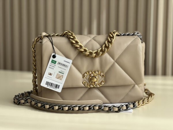 Chanel 19 Handbag